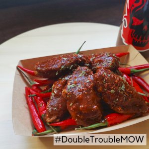 Sauce-Coated Fried Chicken Wings