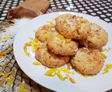 Coconut Mango Cookie